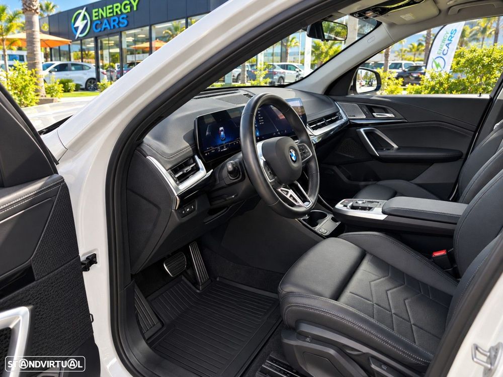 BMW iX1 eDrive20 - 8