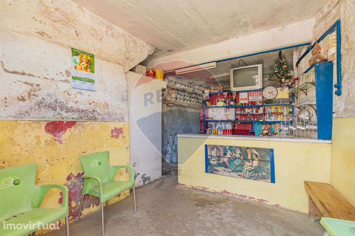 Moradia T2 para venda - Grande imagem: 2/9