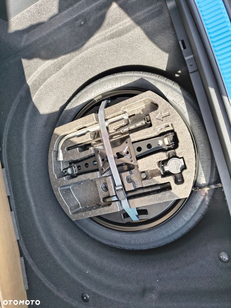 Skoda Superb 2.0 TDI SCR 4x4 L&K DSG - 13