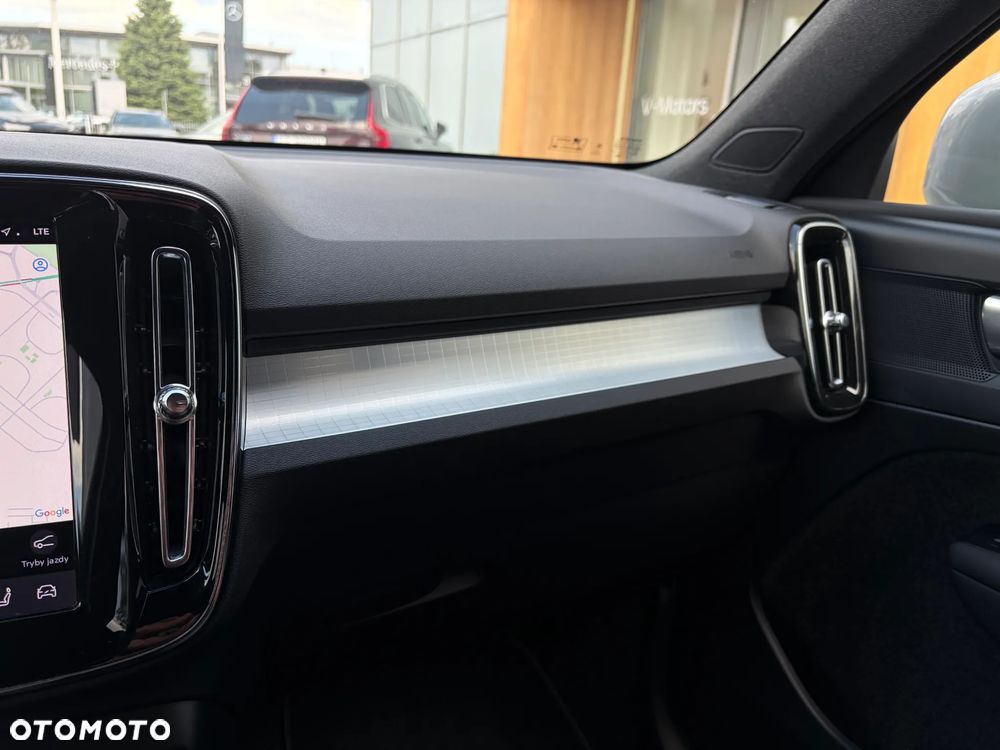 Volvo XC 40 B3 Core - 16
