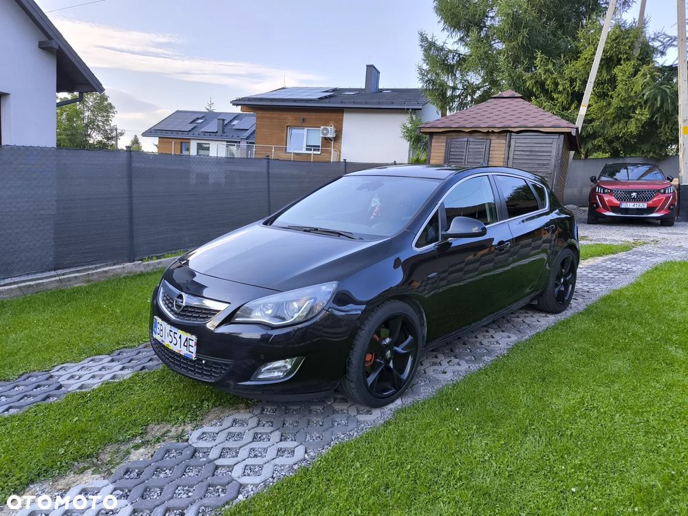 Opel Astra 1.6 Turbo Cosmo - 16