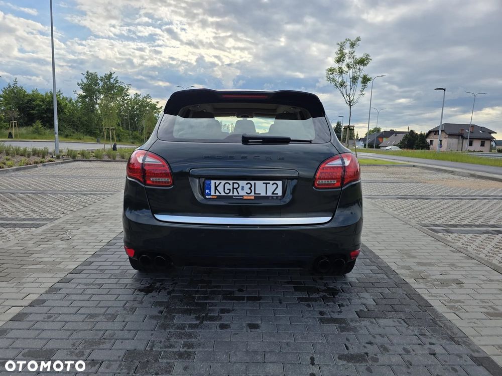Porsche Cayenne - 3