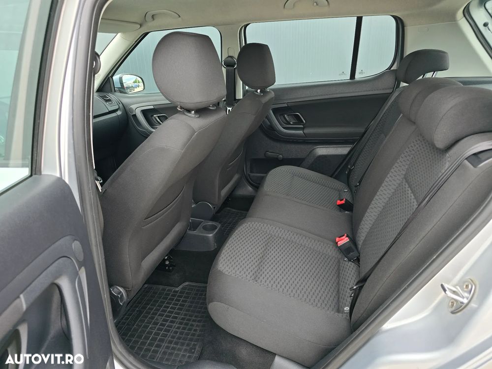 Skoda Fabia 1.2 HTP Ambiente - 9