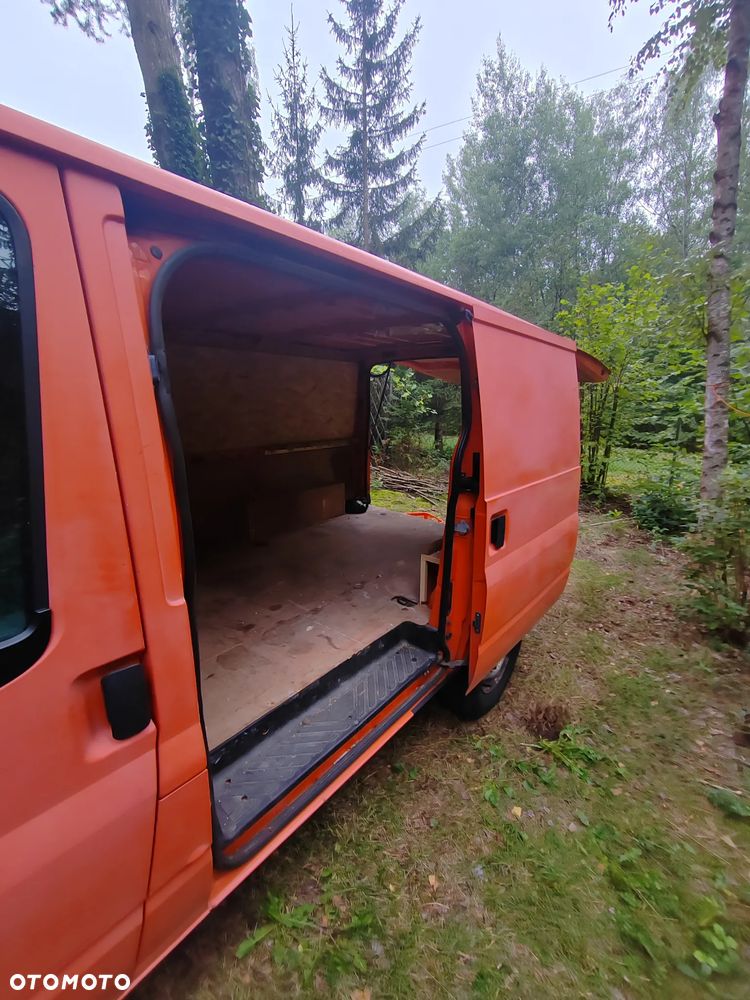 Ford Transit 350L - 2