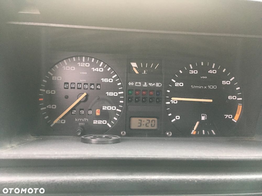 Volkswagen Golf - 10