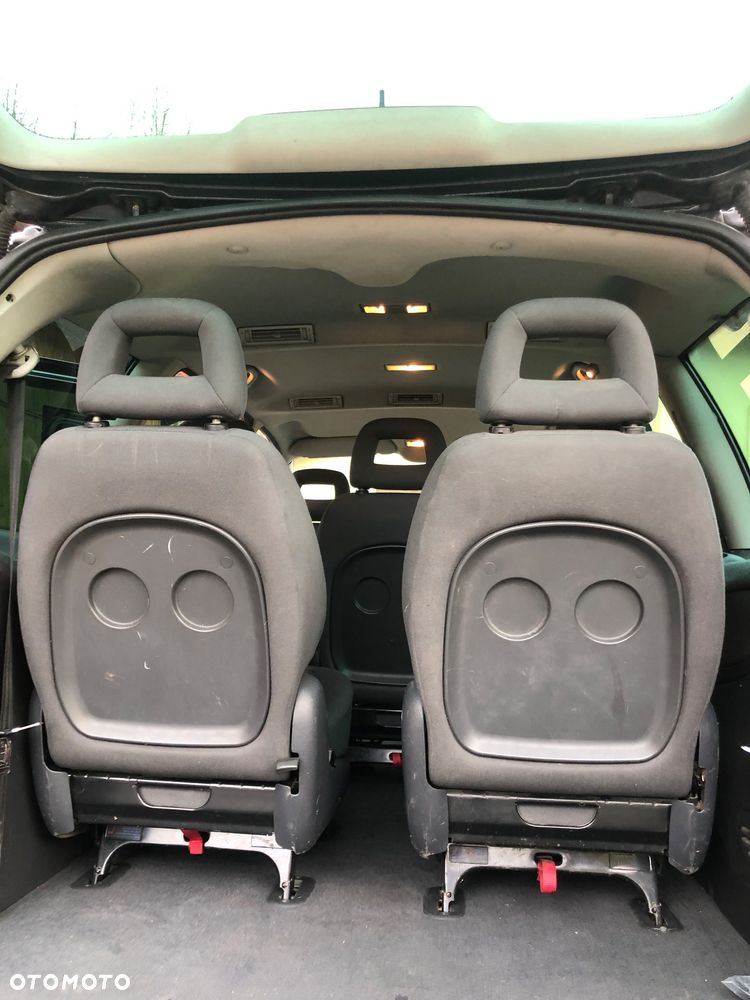 Volkswagen Sharan 1.9 TDI Comfortline - 12