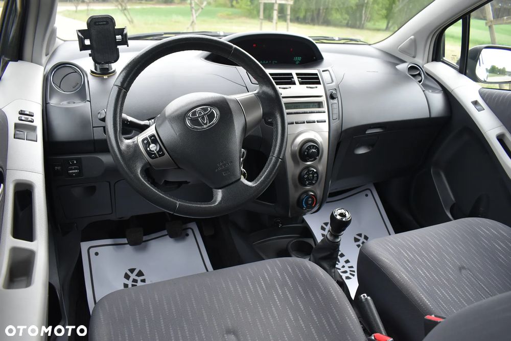 Toyota Yaris 1.33 VVT-i Life - 20