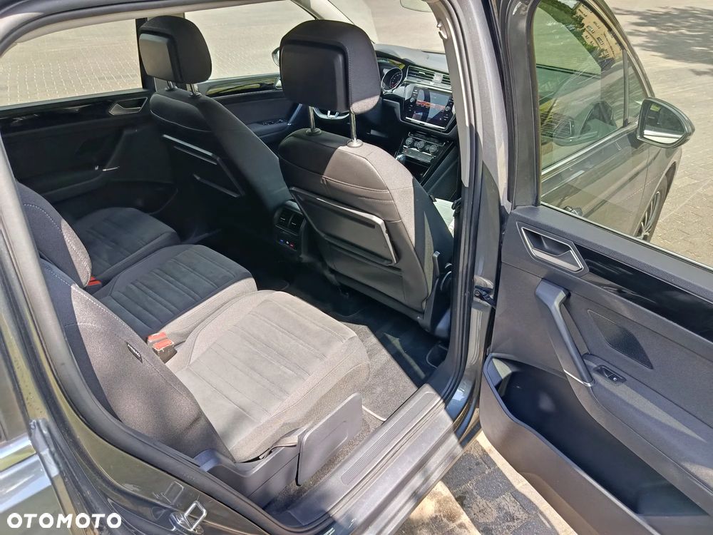 Volkswagen Touran 2.0 TDI SCR DSG Highline - 13