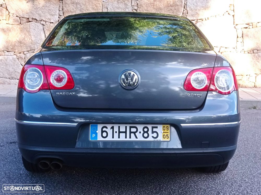 VW Passat 2.0 TDI Highline - 7