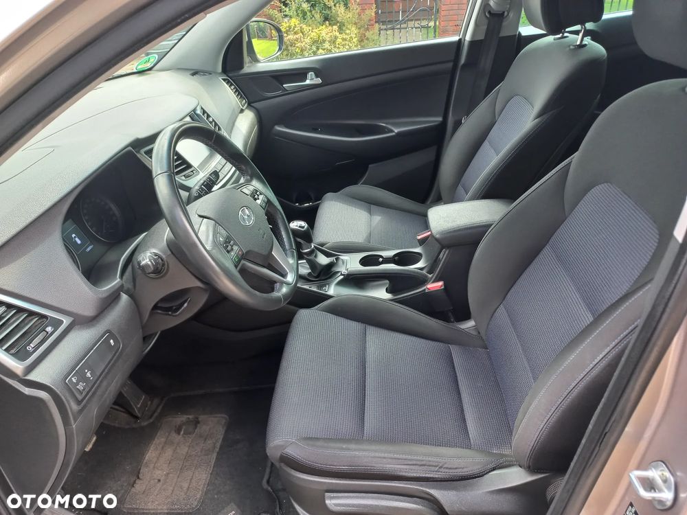 Hyundai Tucson blue 1.7 CRDi 2WD Style - 20