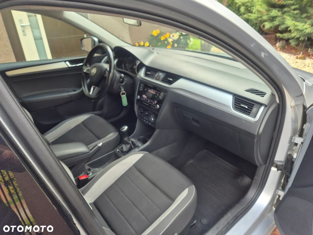 Skoda RAPID Spb 1.6 TDI DPF Ambition - 14