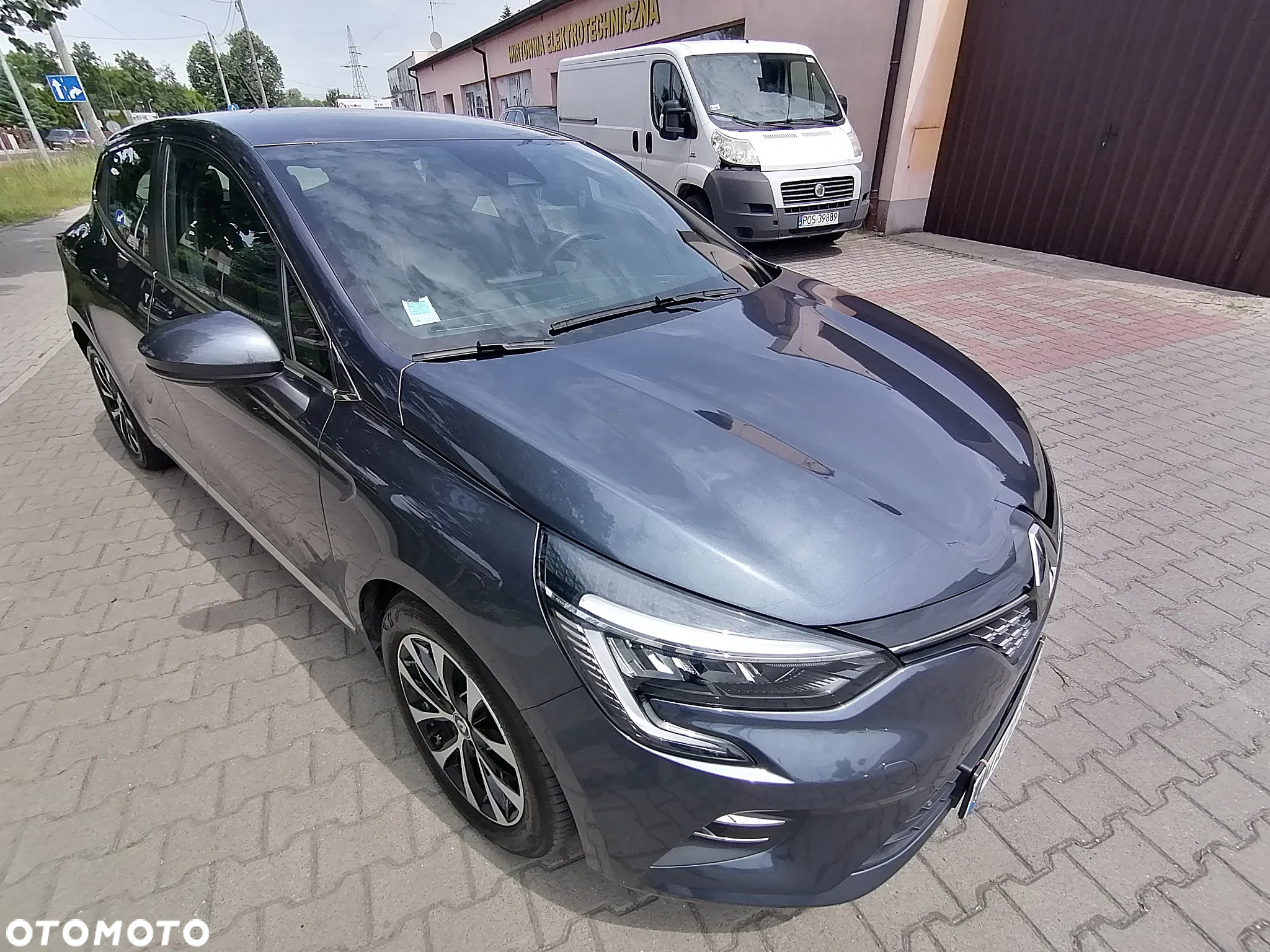 Renault Clio TCe 90 TECHNO - 16