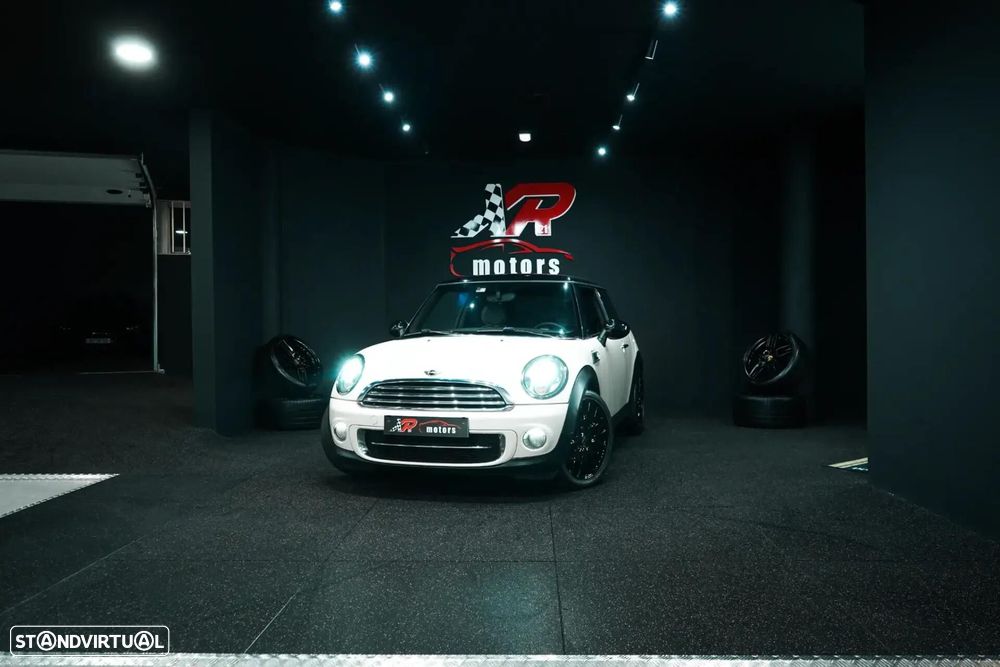 MINI 3 Portas Cooper D - 3