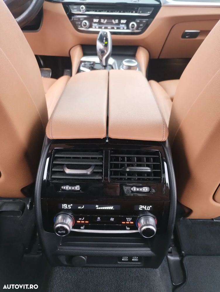 BMW Seria 5 520d xDrive Aut. M Sport Edition - 10