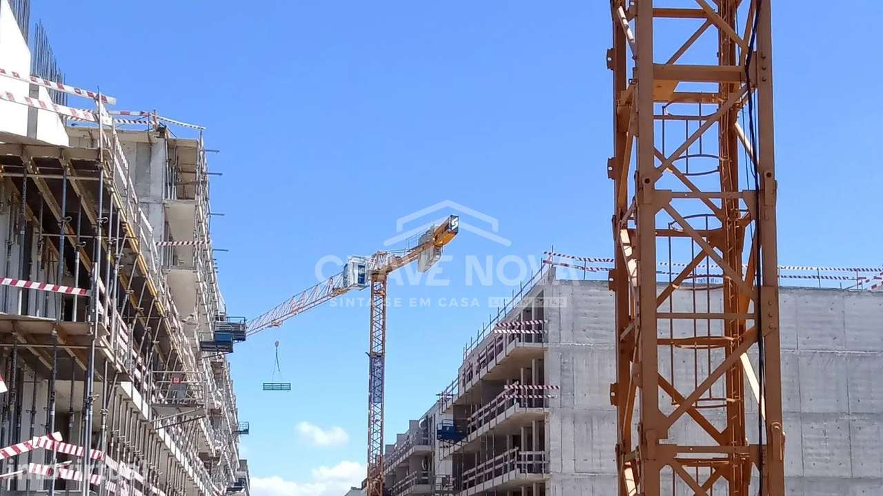 Apartamento T1 Novo c/ Lugar de Garagem em Oliveira do Douro - Grande imagem: 2/19