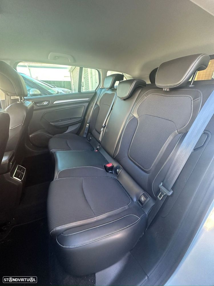 Renault Mégane Sport Tourer 1.5 Blue dCi Intens EDC - 10