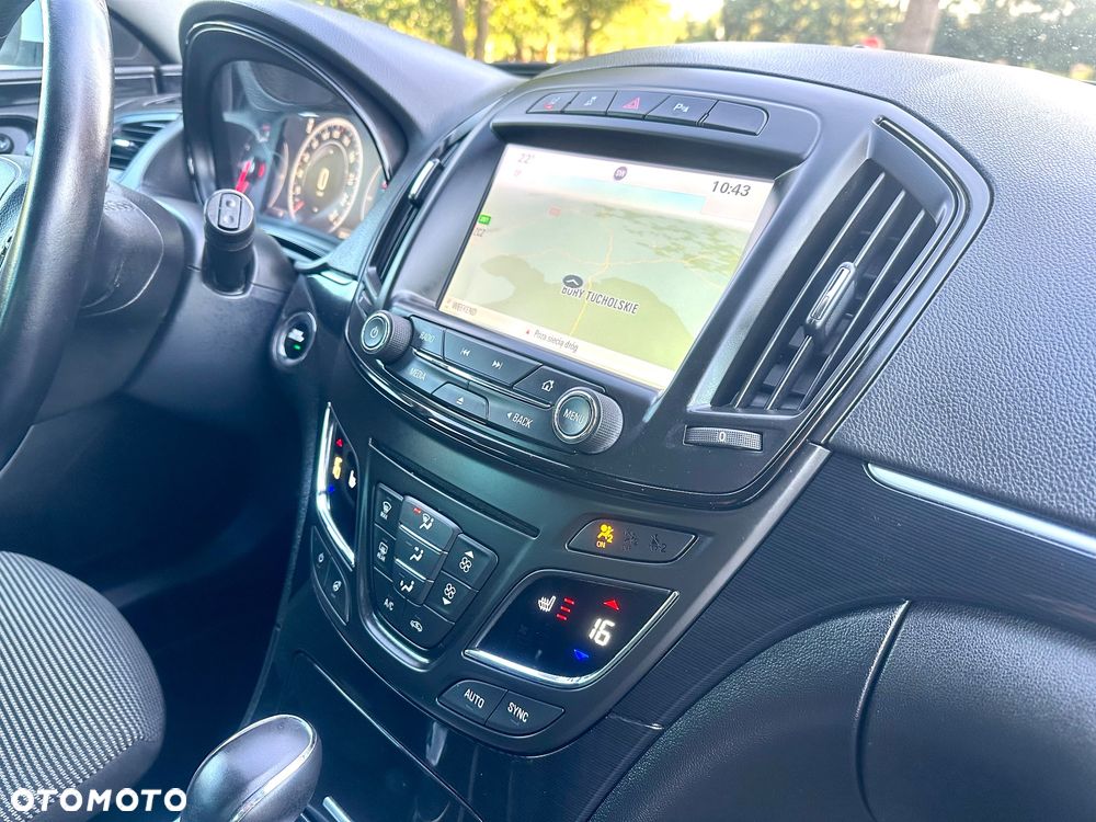 Opel Insignia - 16