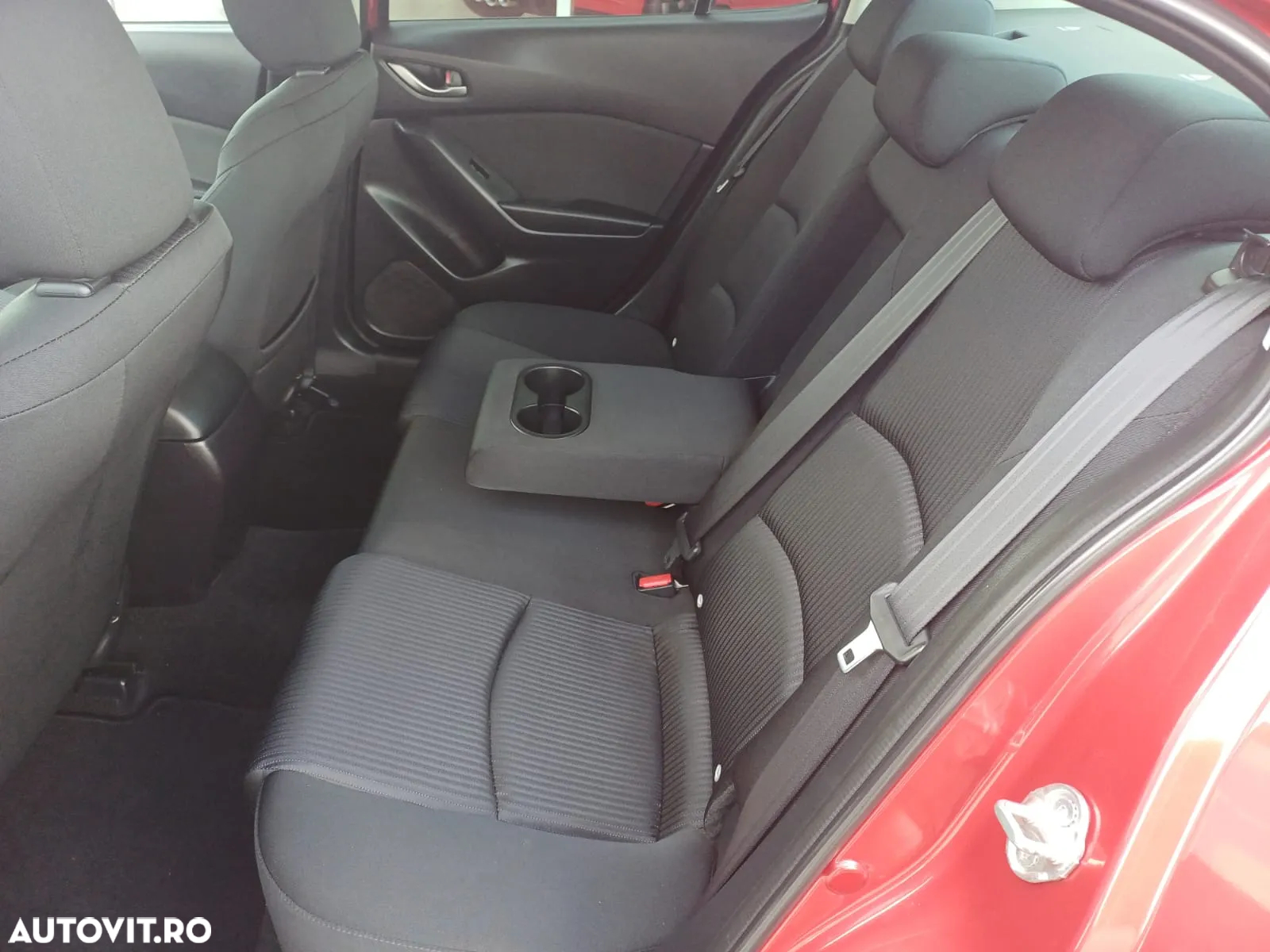 Mazda 3 G120 Attraction - 11