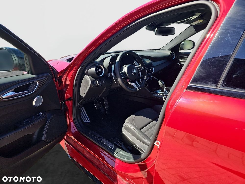 Alfa Romeo Giulia - 9