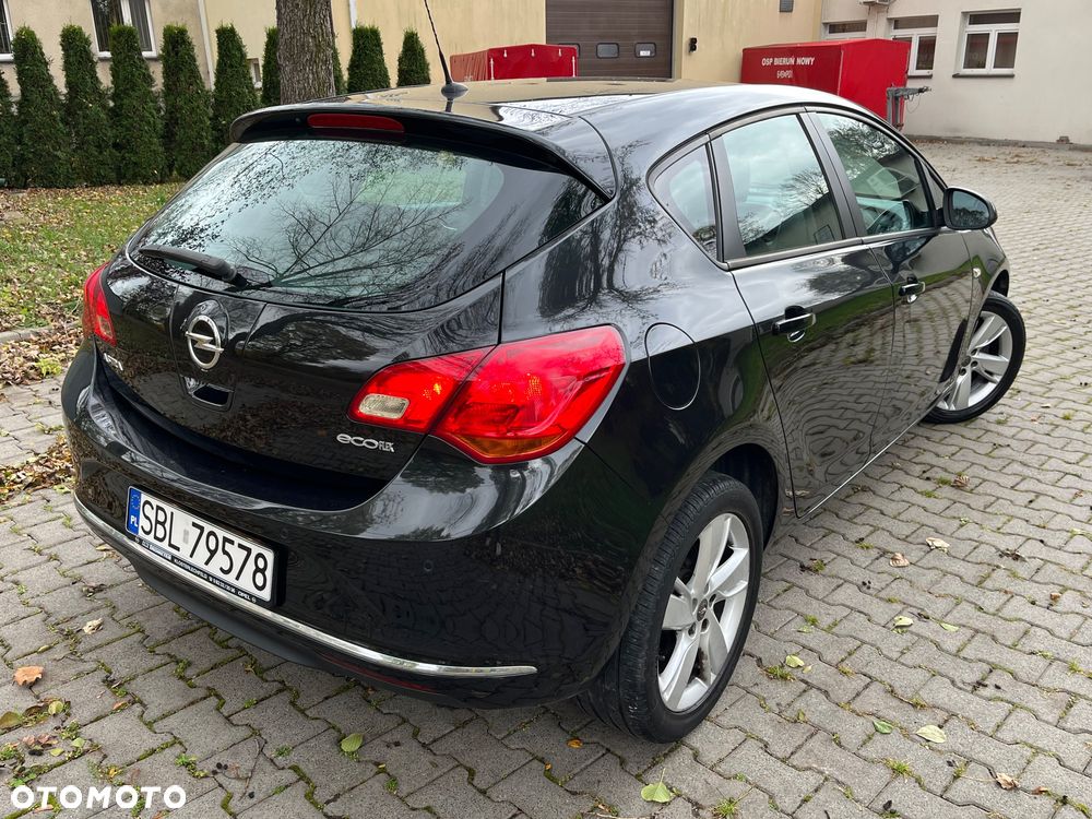 Opel Astra 1.4 Turbo Design Edition - 4