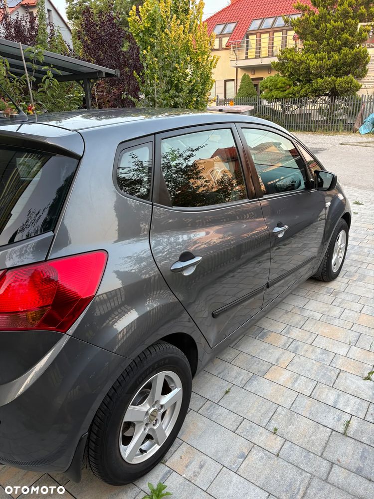 Kia Venga 1.6 M - 10