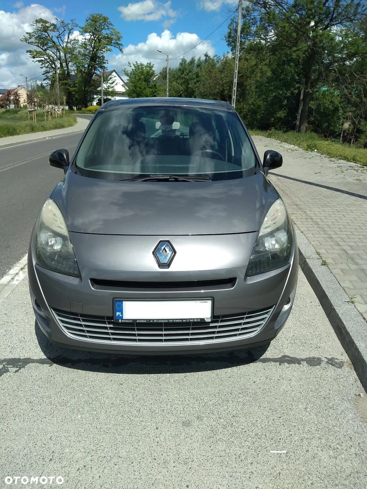 Renault Grand Scenic Gr 1.4 16V TCE Bose Edition - 2