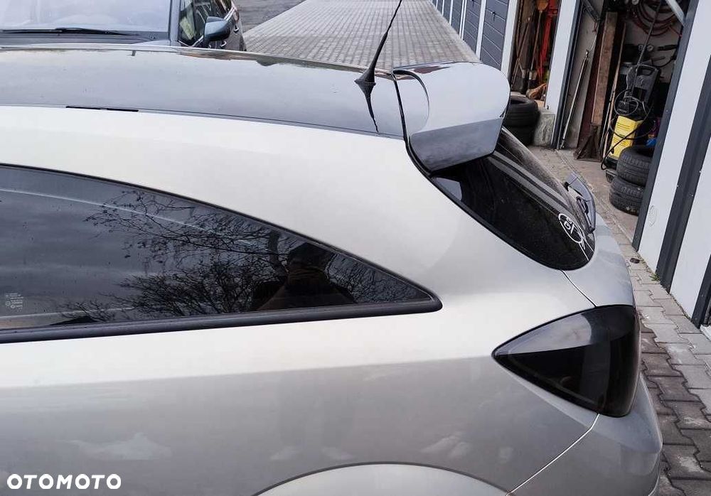 spoiler lotka daszek opel astra h gtc ver 3 tfb tuning - 7