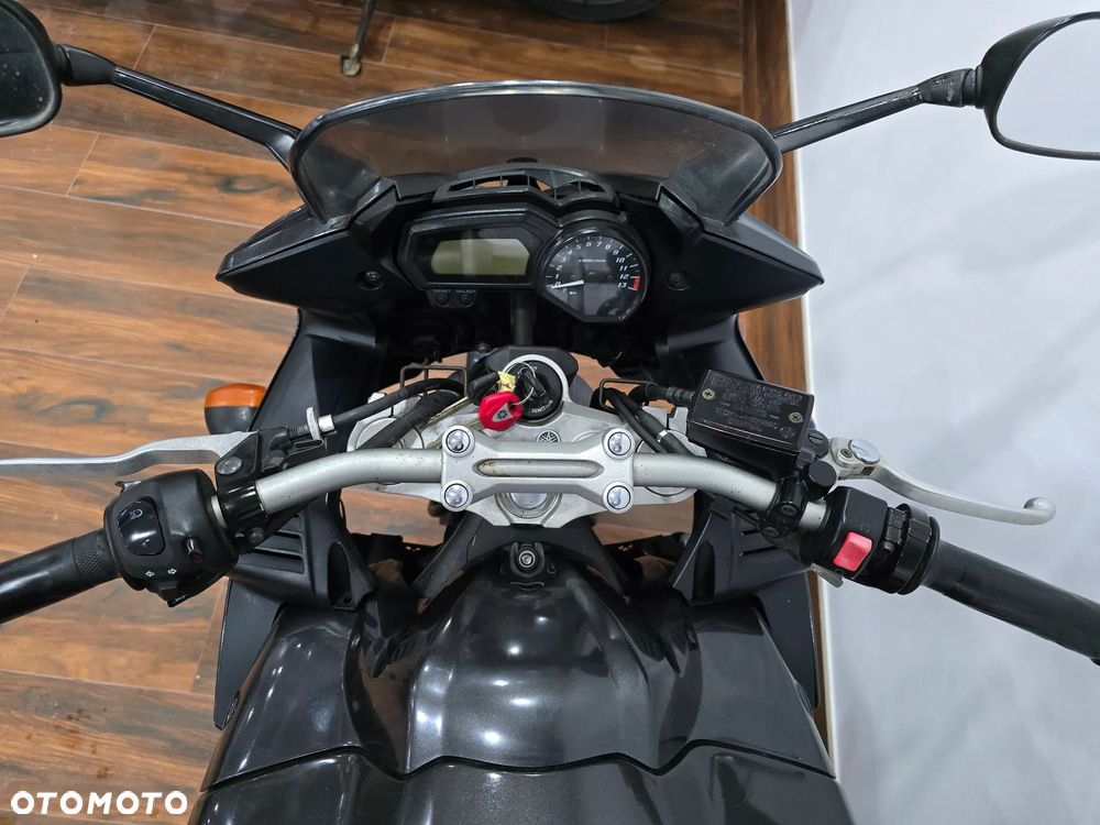 Yamaha FZ - 22