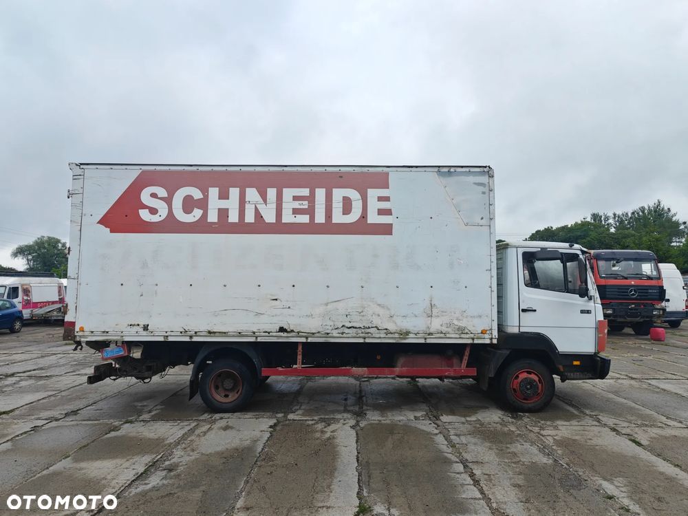 Mercedes-Benz 814 6 cylinder - 4