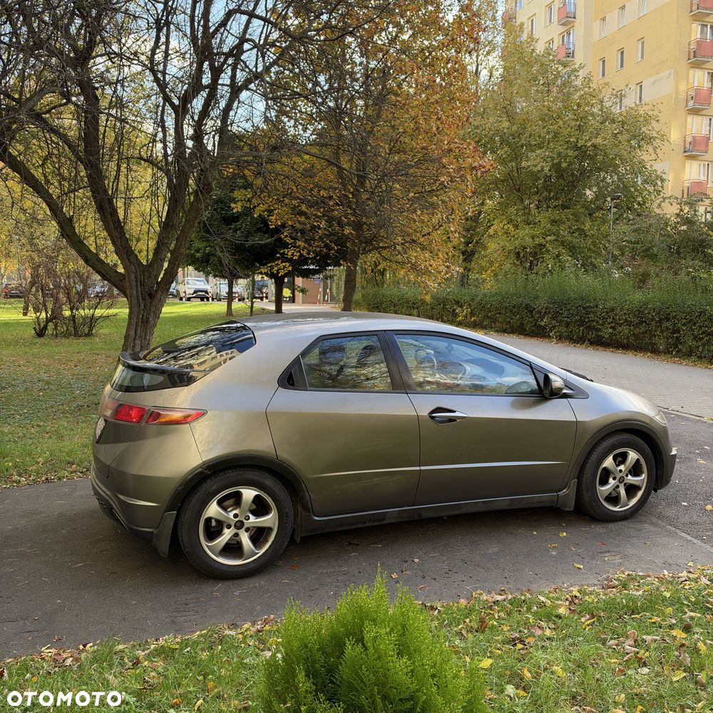 Honda Civic - 4