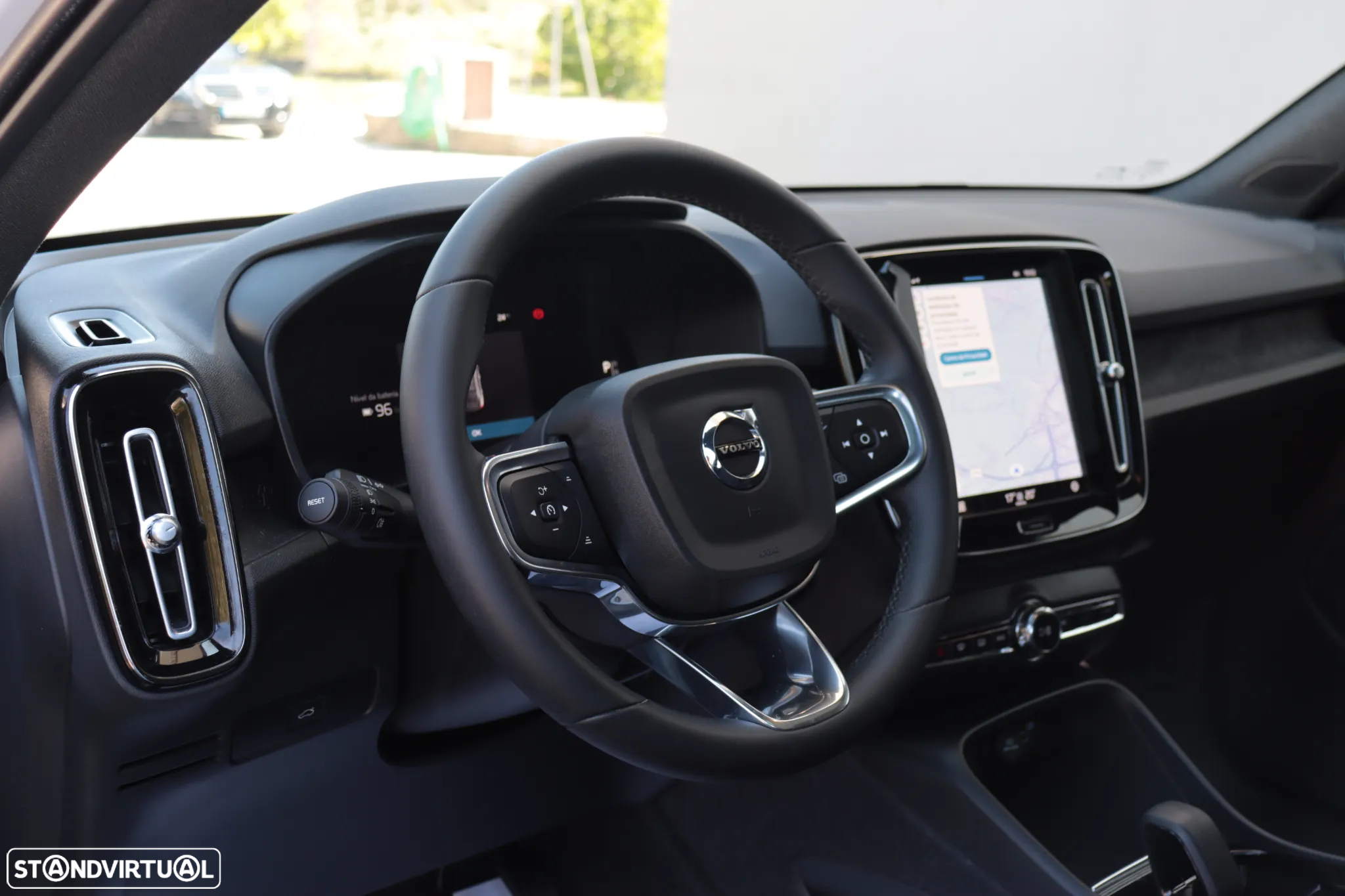 Volvo C40 Recharge Core - 10