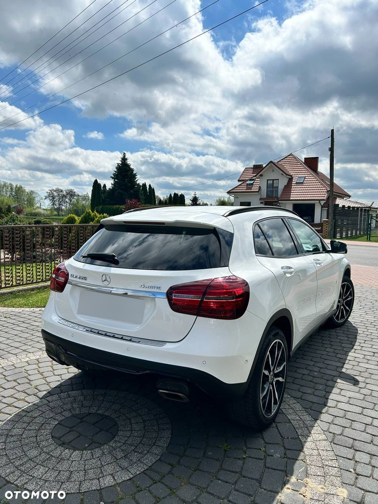 Mercedes-Benz GLA 220 4-Matic AMG Line - 7