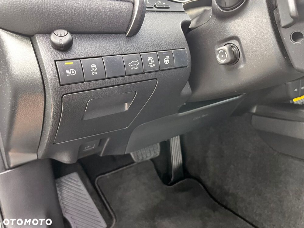 Toyota Camry 2.5 Hybrid Executive CVT - 26