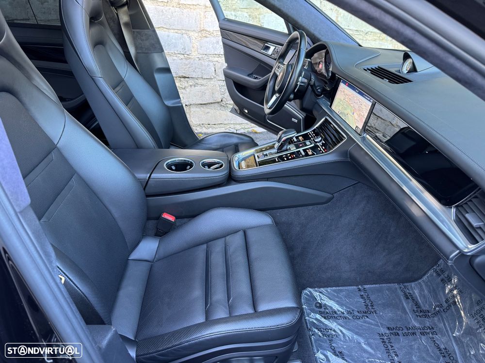 Porsche Panamera - 31