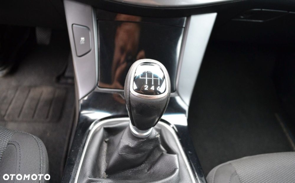 Hyundai i40 Kombi 1.6 Trend - 26