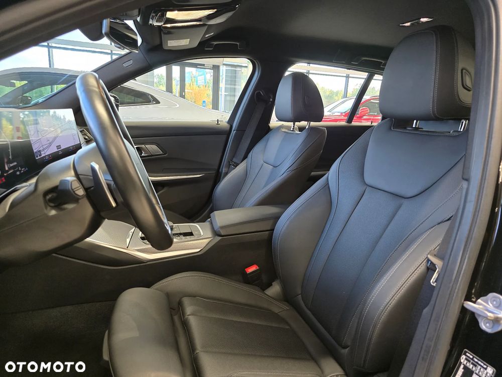 BMW Seria 3 318i M Sport - 21