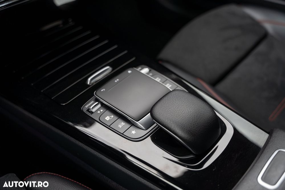 Mercedes-Benz A 220 ver-d-7g--dct - 19