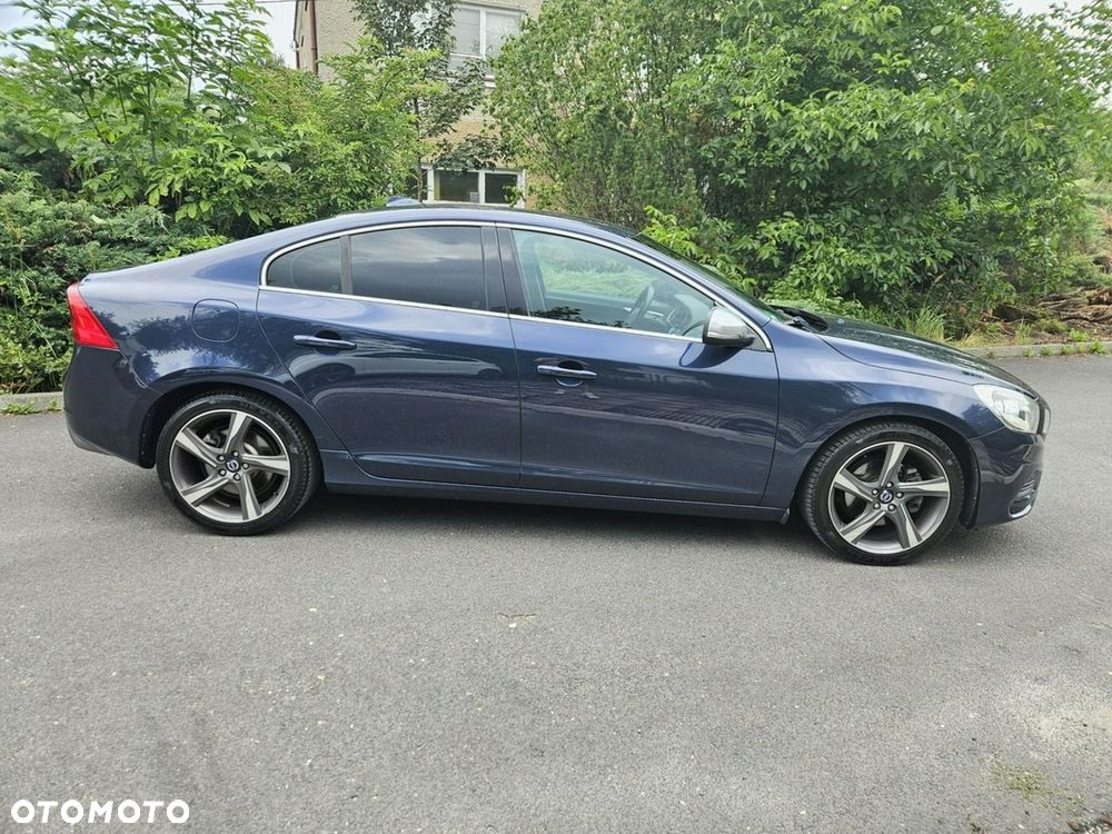 Volvo S60 D2 R-Design Momentum - 5