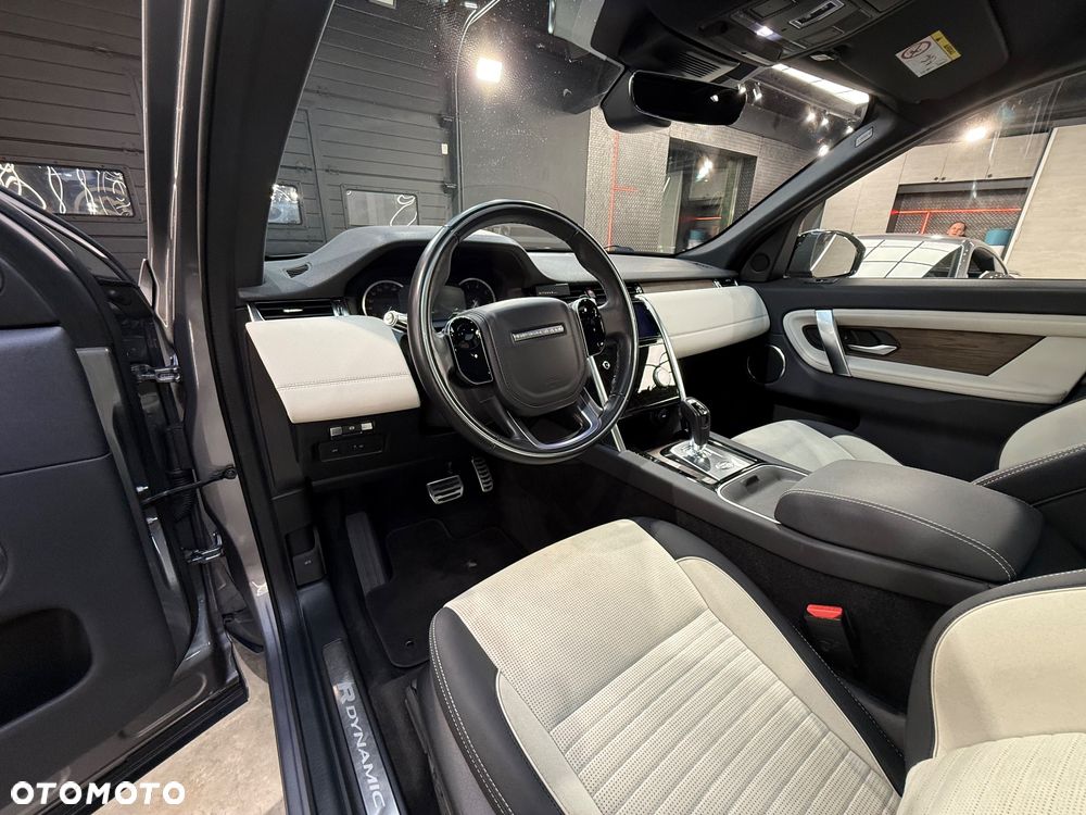 Land Rover Discovery Sport - 8