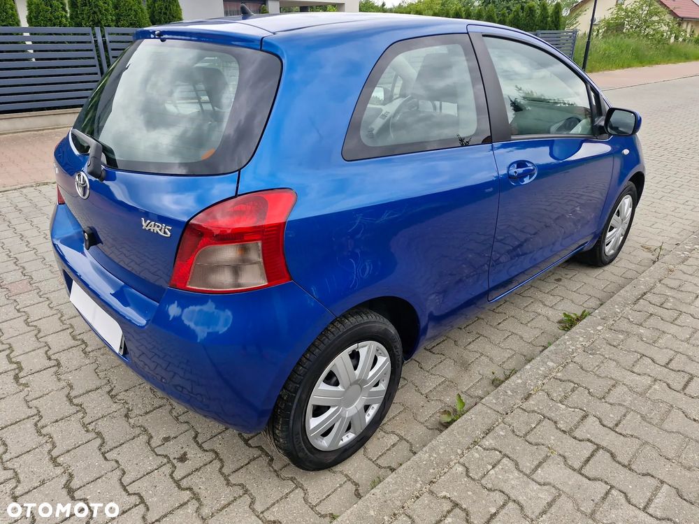 Toyota Yaris 1.0 Luna A/C - 33