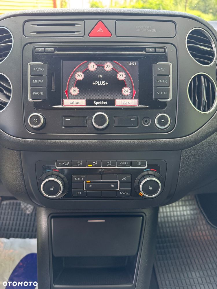 Volkswagen Golf Plus 1.6 TDI Comfortline - 26