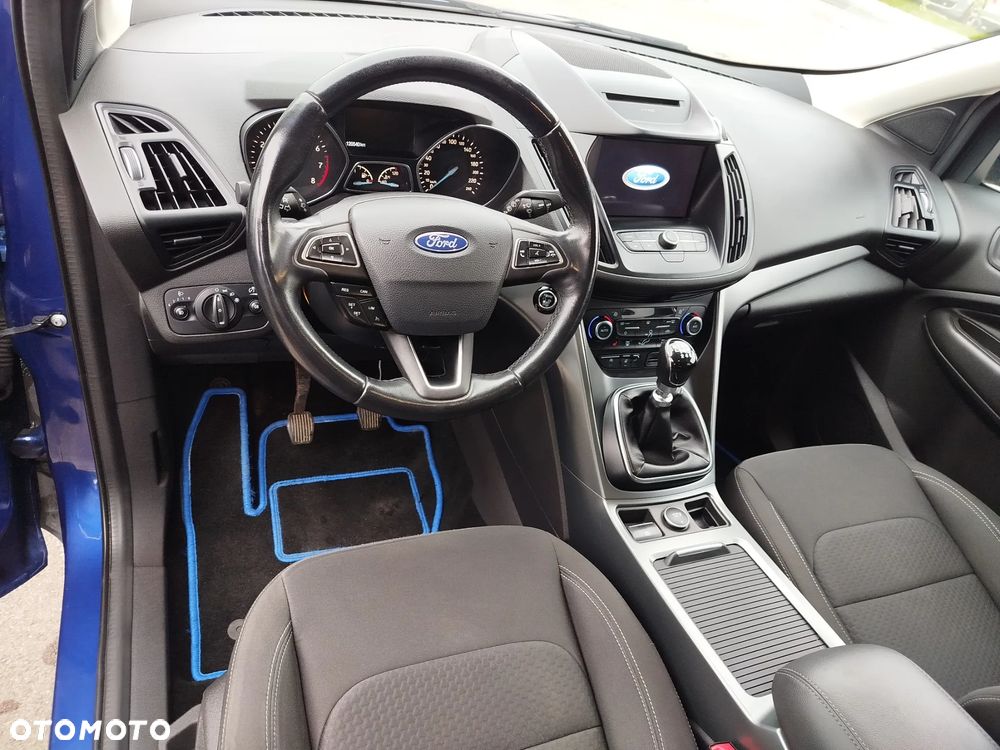 Ford Kuga - 12