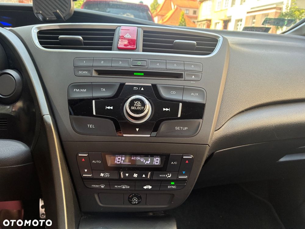 Honda Civic 1.8 Sport - 13