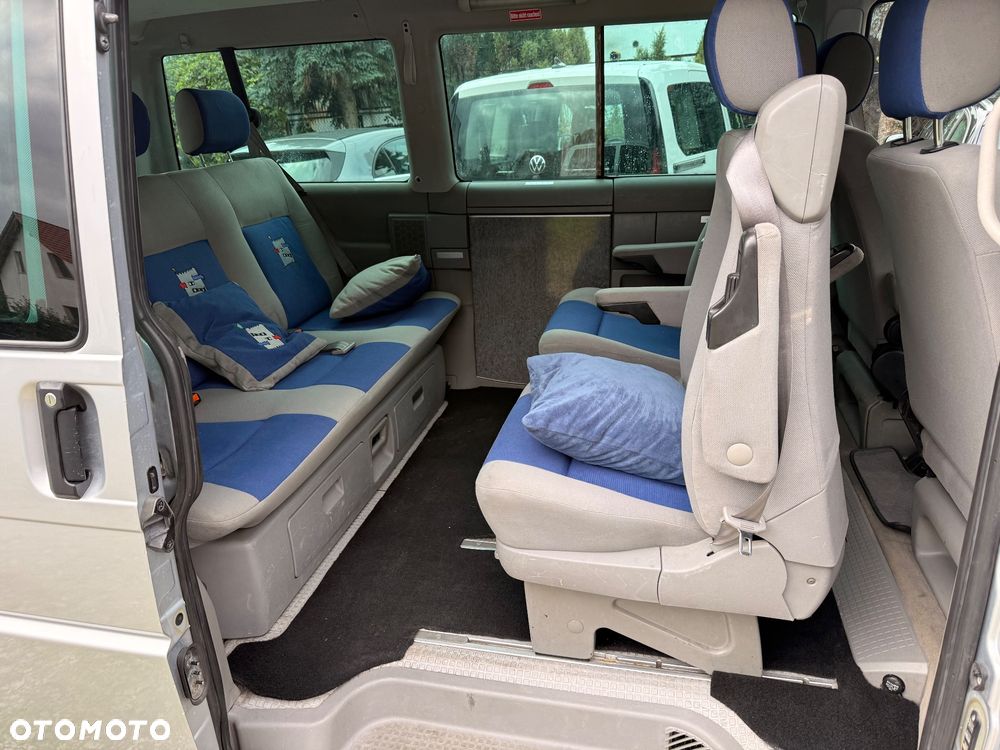 Volkswagen Multivan Standard - 11