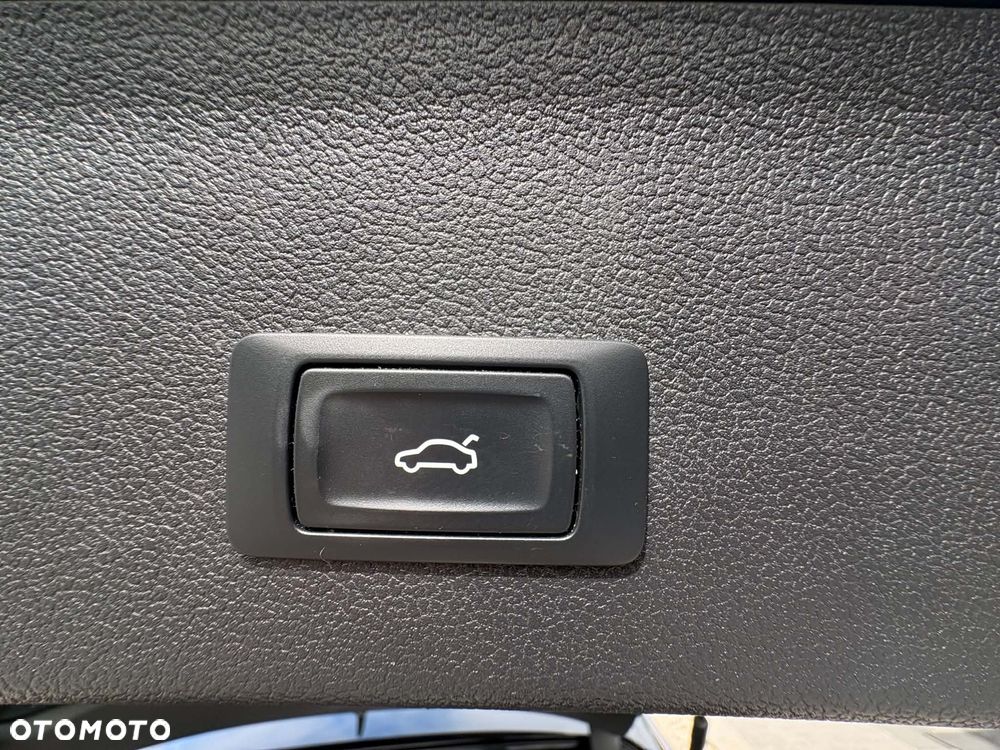 Audi A4 Avant - 9
