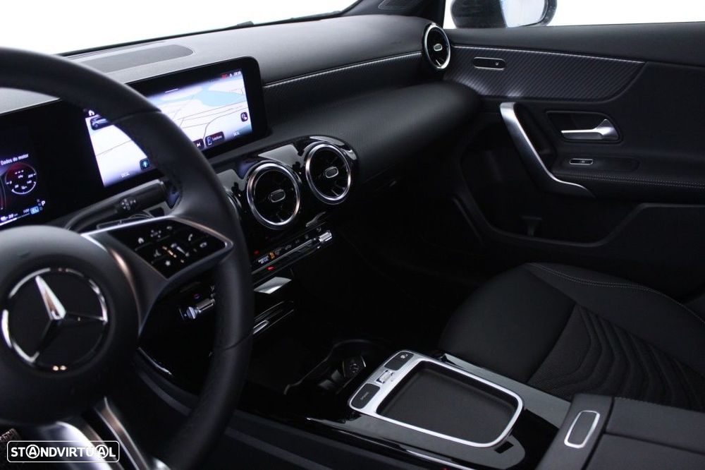 Mercedes-Benz A 250 e Progressive - 32