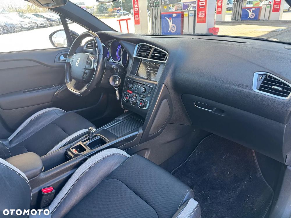 Citroën DS4 1.6 e-HDi SoChic MCP - 7