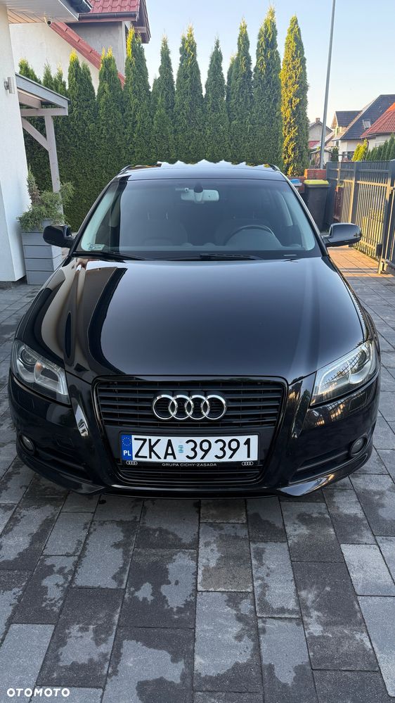 Audi A3 Sportback 1.6 TDI Ambiente - 2