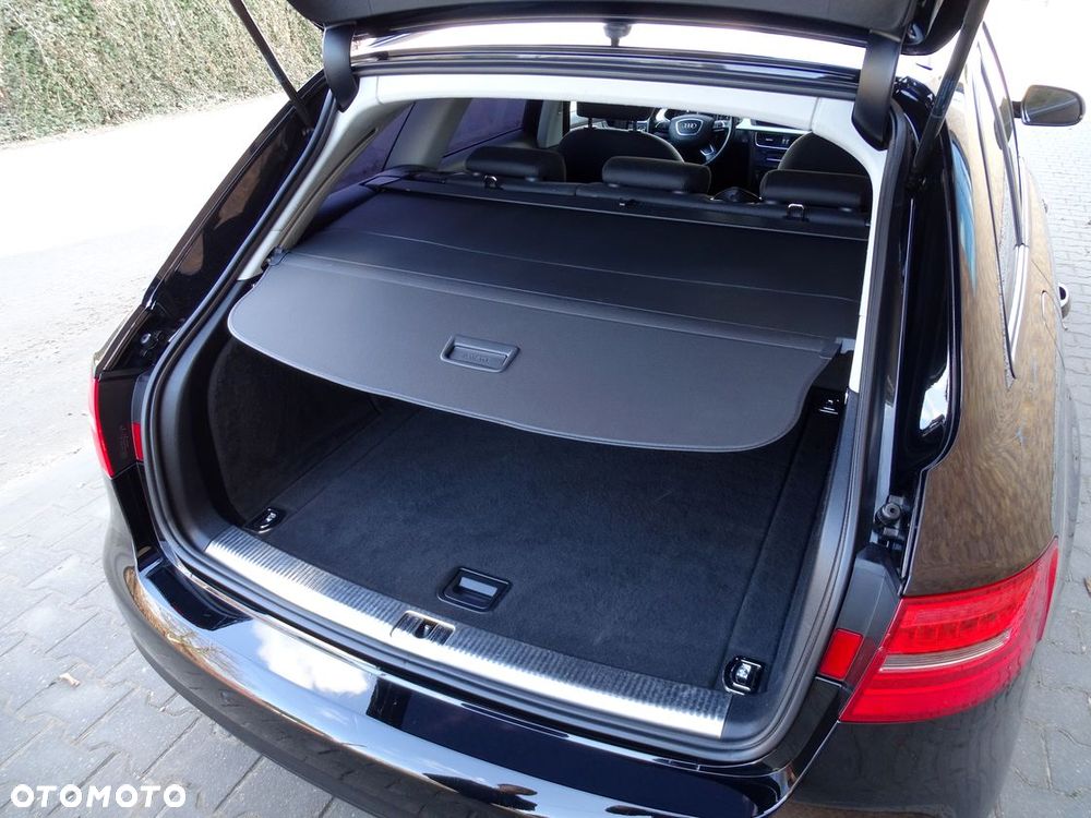 Audi A4 Avant 2.0 TDI S tronic quattro - 34