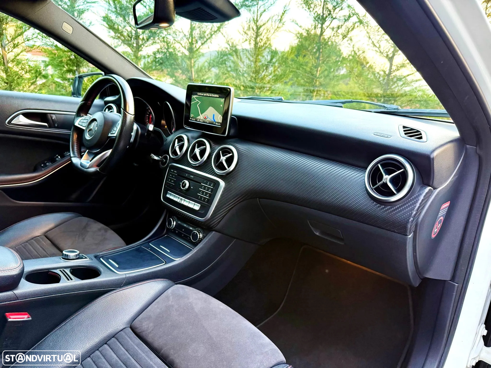 Mercedes-Benz A 180 d 7G-DCT AMG Line - 15